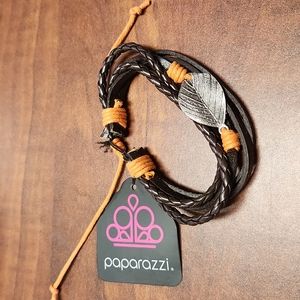 Paparazzi Leather Bracelet w/ leaf
